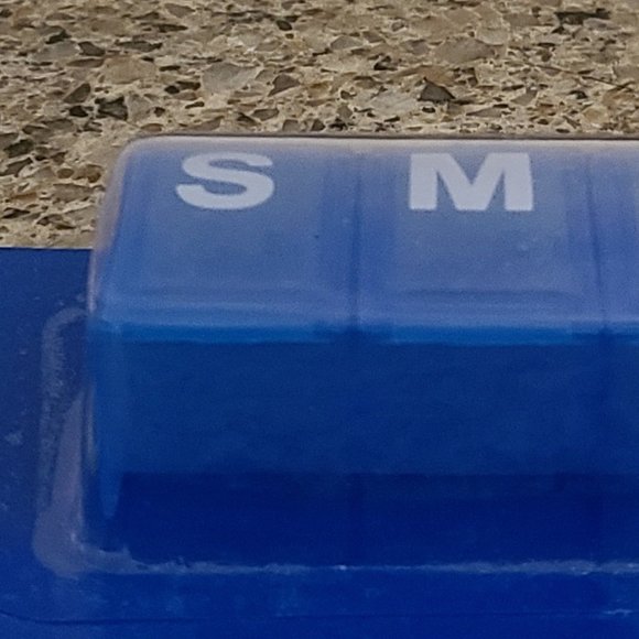 CVS Health Weekly Medium Size Pill Planner with Snap-Tight Lids - Picture 5 of 5